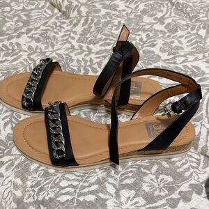 Dolce Vita Black Chain Strap Flat Sandals – Size 7 – Gently Worn